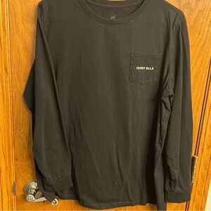 Ivory Ella Women's Black Long Sleeve Tee